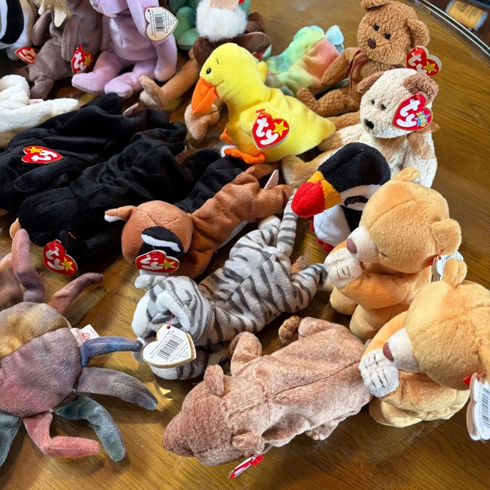 Lot of 34 Ty Beanie Babies Vintage Rare Plush Collection African Safari Tote‎